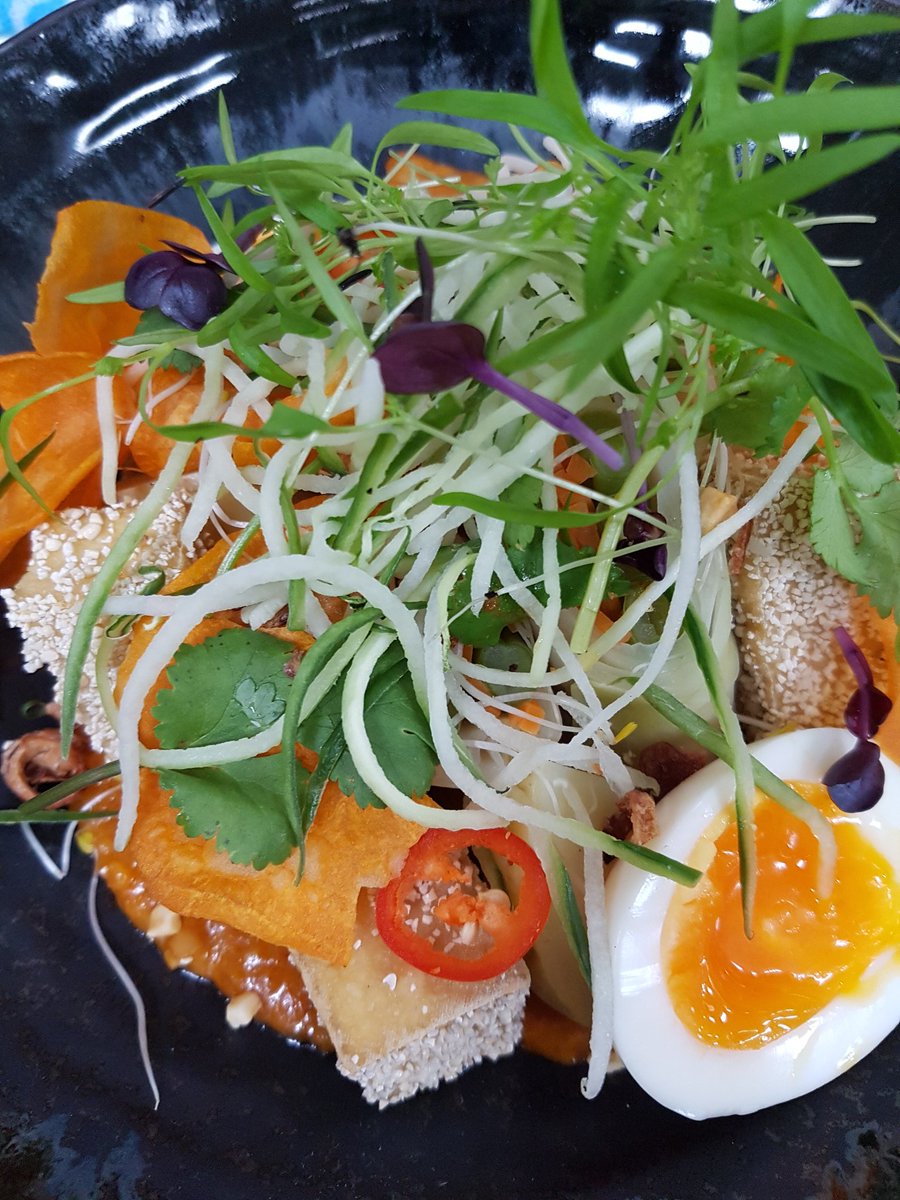 orienteast tweet media