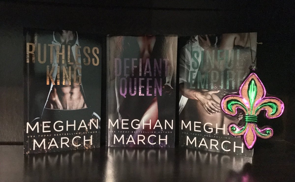 lowden_katie's tweet image. These covers! 😍📚#MountTrilogy @Meghan_March 
#oneclick
Ruthless King: bit.ly/2kRw7Wd
Defiant Queen: bit.ly/2gmYw5d
Sinful Empire: bit.ly/2geqPQ2