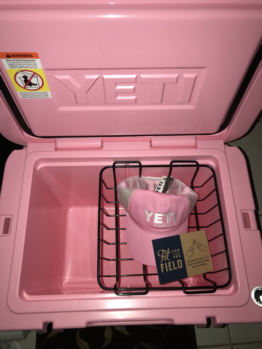TraversenTravel's tweet photo. Got my @YETICoolers Tundra 50 today and it came with a free pink hat to match the cooler. It was a cool surprise when I opened it. Thanks Yeti! https://t.co/fYfTNyUUB1