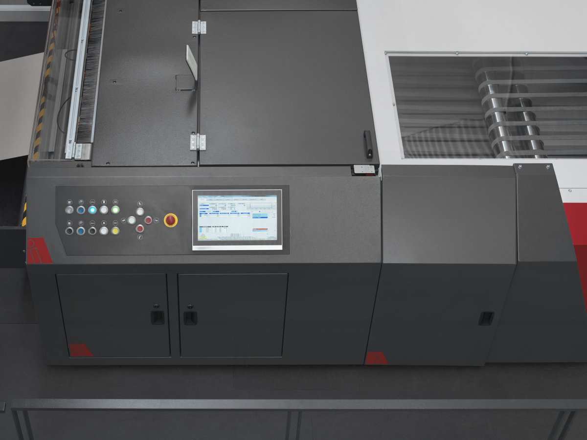 PasabanMachines's tweet image. 灵活，高精度裁切质量专为中型的加工厂和印刷厂配备。 

#PasabanMachines | Where precision is needed.

owl.li/Rudu30hwsea #CompactSheeter #Sheeters