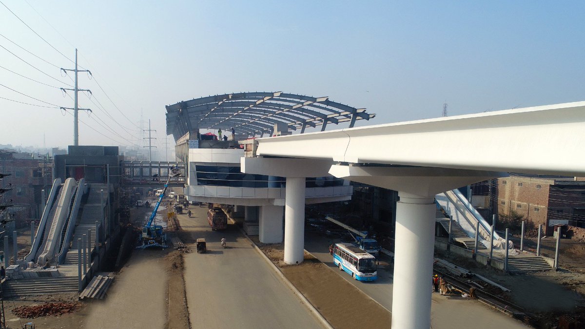 Hcs_Habib's tweet photo. #Lahore Orange Line Metro Train - Package 1 @Hcs_Habib  #habibconstruction #Punjab #Pakistan https://t.co/f9LEUH966K