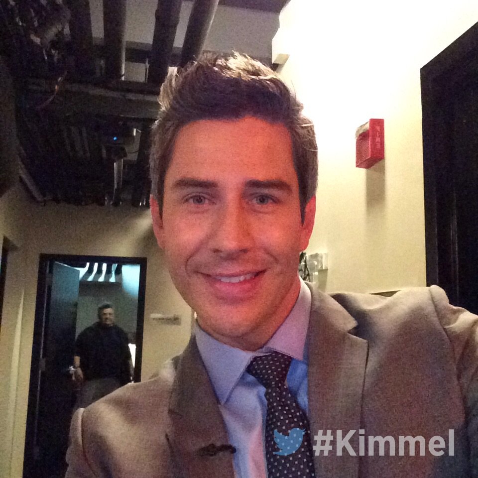 KIMMEL - Bachelor 22 - Arie Luyendyk Jr - FAN FORUM - General Discussion  - *Sleuthing Spoilers* - Page 17 DSlLjbrVMAAd1Y_