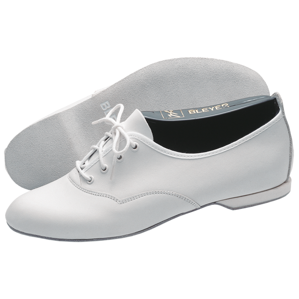 bleyergmbh's tweet photo. BLEYER JAZZ-DANCE 7620

Unser Topseller! Jazzschuh aus Nappaleder mit durchgehender Rauledersohle und überzogenem Absatz.

#bleyer #jazzdance https://t.co/hXSoaOi1Iz