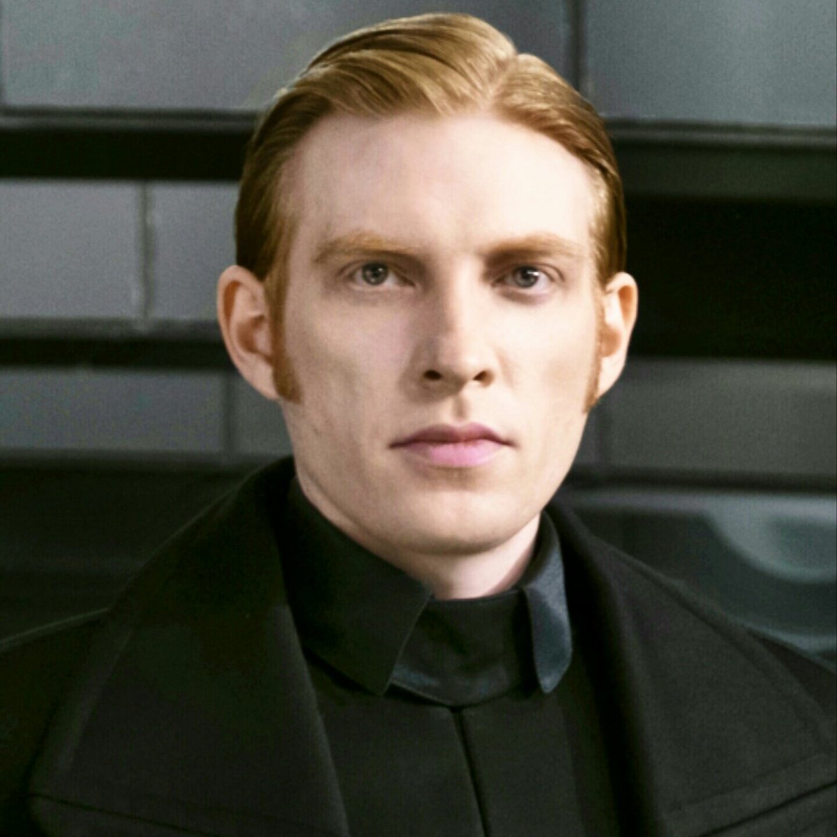 WilliamBWeasley's tweet photo. Akeu coucou j'ai changé de tête et je suis un méchant maintenant 😆😈 mais je suis toujours roux. #NouvellePhotoDeProfil https://t.co/u9m51NuDca