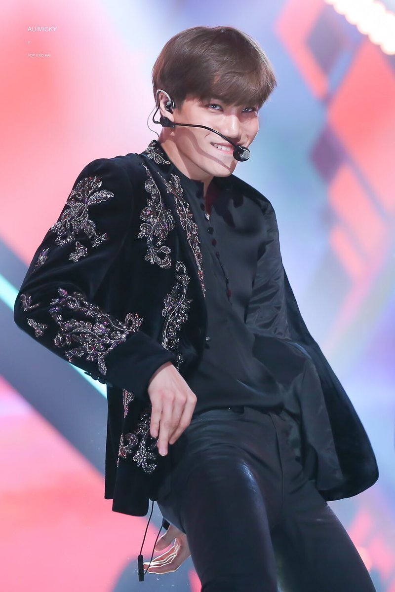 Jongin_butt's tweet photo. https://t.co/3BCz3Kh8cA
