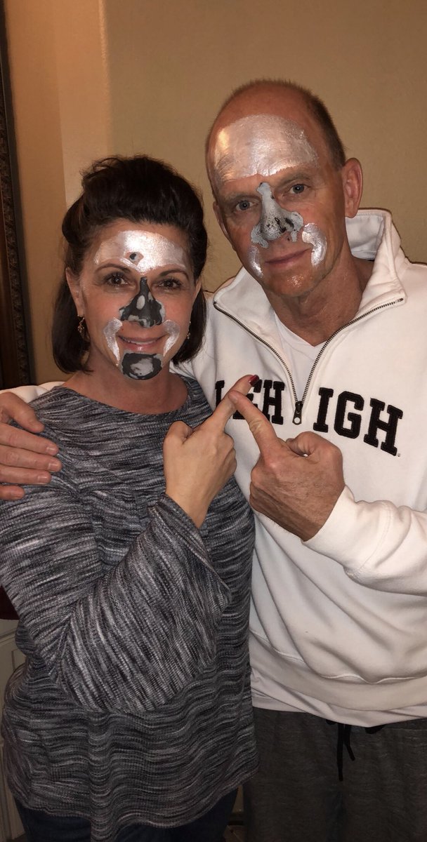 RowdyGaines's tweet photo. Getting our @glamglow on by @amusingmadi our amazing makeup artist! @judygaines #sendmesomemore https://t.co/gmfxhMJGpn