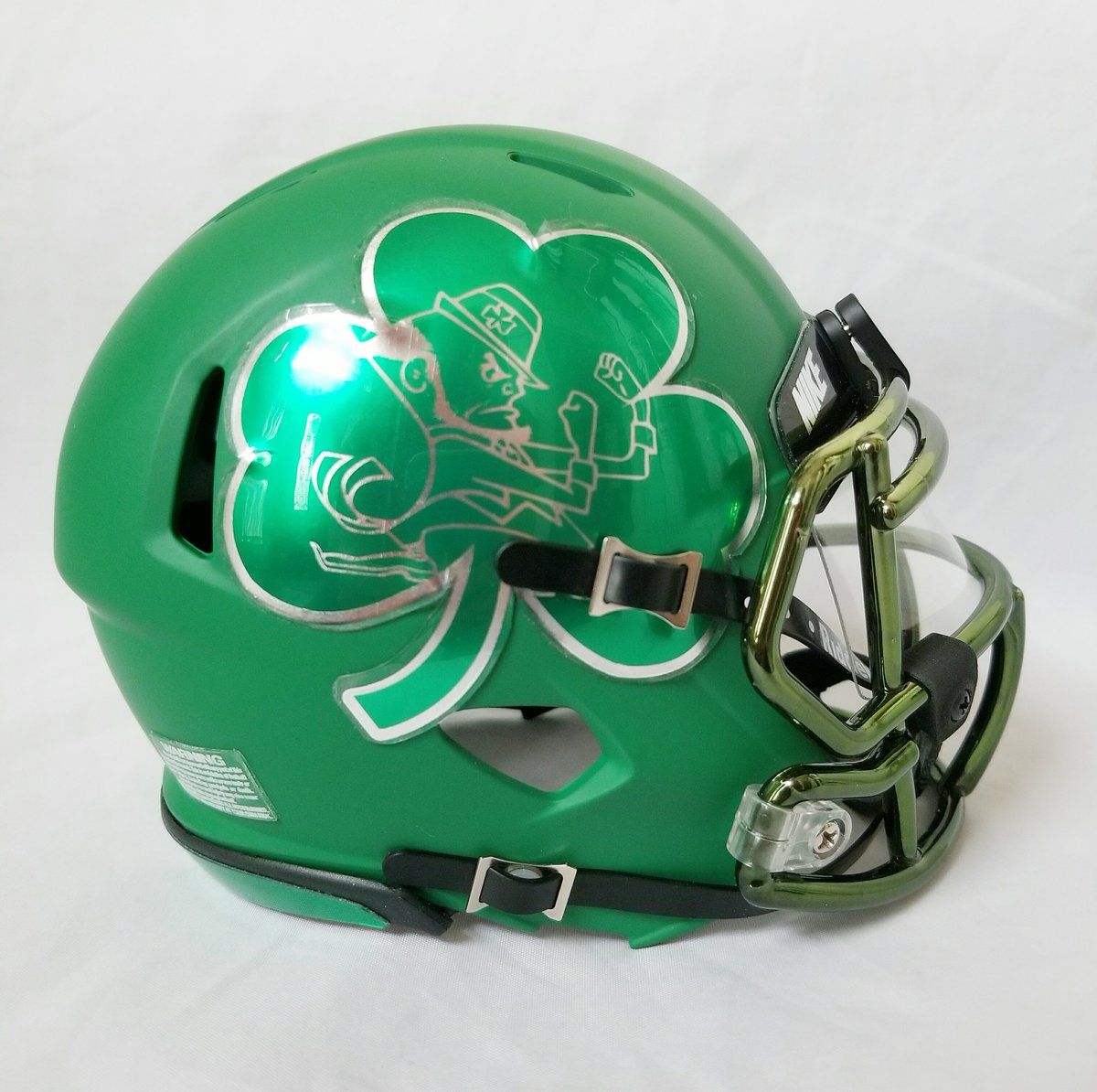 3CCHelmets's tweet photo. Fighting Irish "Jungle Trooper" concept done! #goirish #fightingirish #irishfootball #leprechaun #killerconcepts #thinkgreen #chrome #minihelmetswag #outsidethebox #webuild #sicklids
Inquiries at...
https://t.co/AbYeONbZfk https://t.co/3ed4nGDFi5