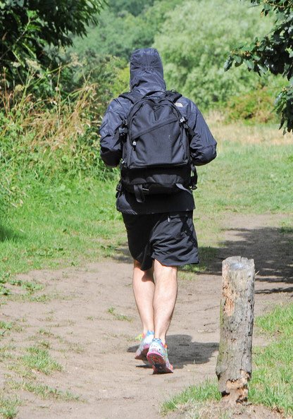 OasisActivities's tweet photo. Liam running away from his problems with neon-colored shoes. (2013) https://t.co/UsFv3T2JP6