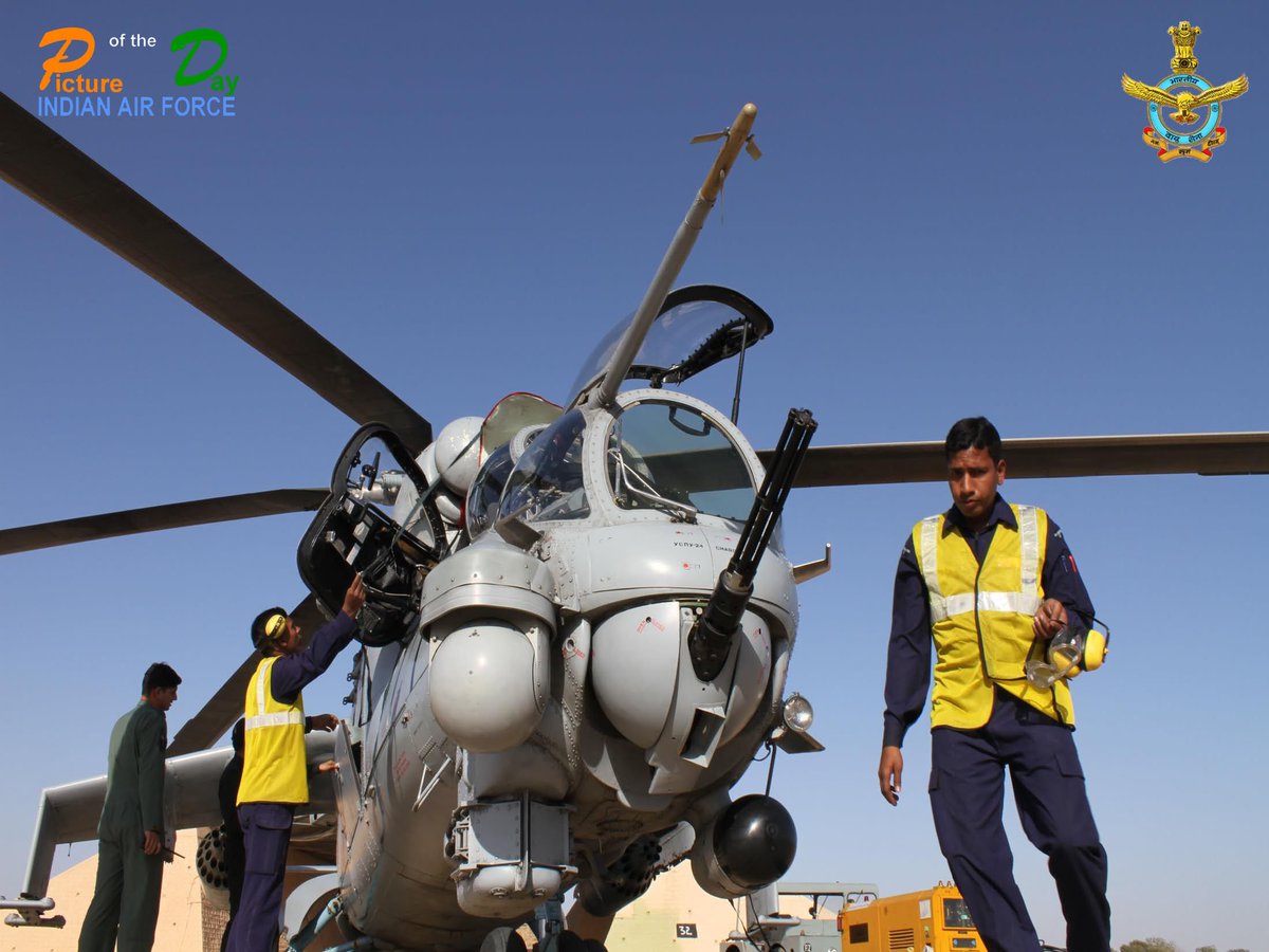 #PictureOfTheDay : #IAF -- The difference between Good and Great is Hardwork, Dedication and Perseverance. 

#PeopleFirstMissionAlways #TouchTheSkyWithGlory #GuardiansOfTheSky #IndianAirForce
Follow us on YouTube/IndianAirForce_mcc