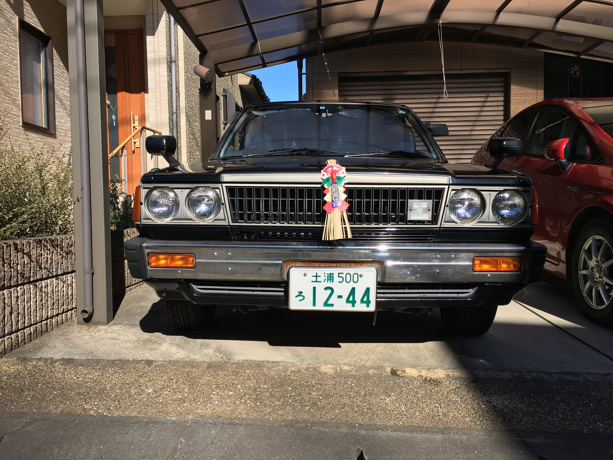 シビリアンタかぎ 車にしめ飾りするの いつから廃れたんだろう