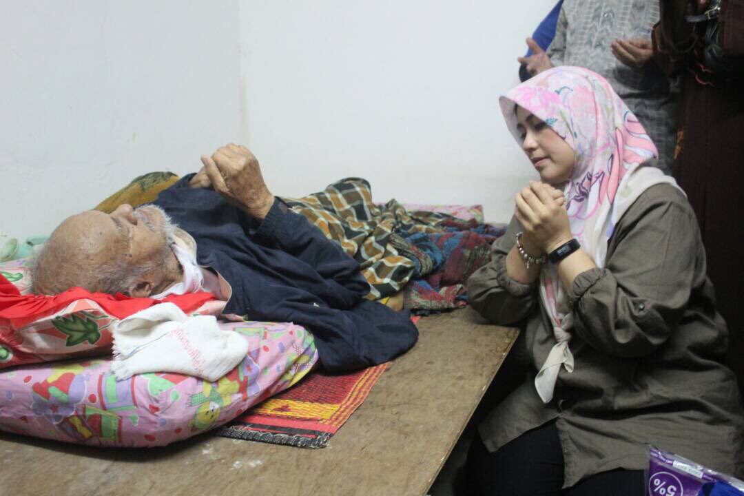 EmyComms's tweet photo. Didoakan agar cepat sembuh dan kembali pulih seperti biasa. @emysamsudin @ Program Ziarah Kasih #MasjidTanah #P134 https://t.co/OqwY9Kpj6l