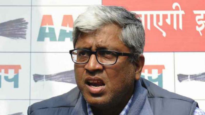 RT if you want <a href="/ArvindKejriwal/">Arvind Kejriwal</a> to send <a href="/ashutosh83B/">ashutosh</a> to Rajya Sabha.😂