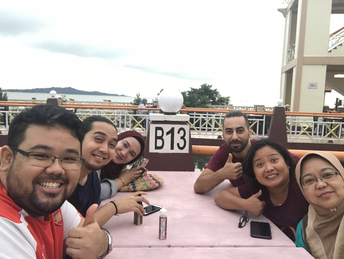 nasilemak728's tweet photo. 4 Days so far in Malaysia. This has been the best holiday in a long time. https://t.co/tVfTxjIYJg