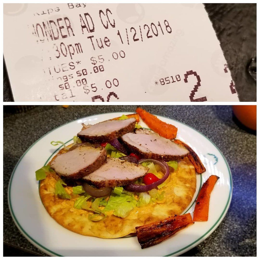 crimsong19's tweet photo. #Wonder and #BlueApron to end a good start to a short work week and new year! #WonderMovie #BlueApronMeals #ShareAMC #AMCStubs #CookingwithJason https://t.co/oZ0kDFNdqx https://t.co/qHOc5EtwwT