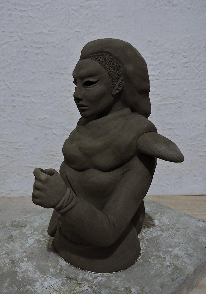 LaLocadelColor's tweet photo. Sexto modelado de personaje: Cronía, Madre Tiempo.
🤘🤘
#modeladoenbarro #ceramic #cronia #madretiempo #cronicasalienigenas #comic https://t.co/bT9aSsdp64