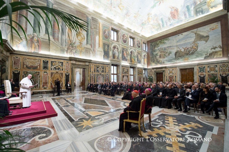 PontAcadLife's tweet photo. #PopeFrancis 2015 to @PontAcadLife  Palliative care accomplishes something equally important: it values the person. I encourage professionals and students to specialize in this type of assistance which is no less valuable for the fact that it “is not life-saving”. https://t.co/4En5YJf0Eo