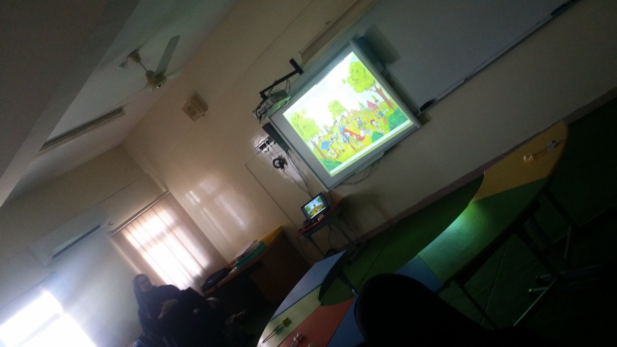 As part of the professional development plan for the first semester, Hind Bint Al Muhalab teachers conducted a professional day for English