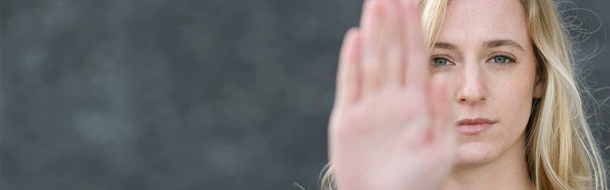 SoderbergPart's tweet photo. Finansbranschen, en bransch fylld av män och pengar. Rimligen borde branschen nästan varit först och värst när det kommer till floden av #metoo-upprop. Ändå är det påfallande tyst. Läs dagens blogginlägg från @LHagsten: https://t.co/qQ2lbbtPgd https://t.co/Xt9lrKu2de
