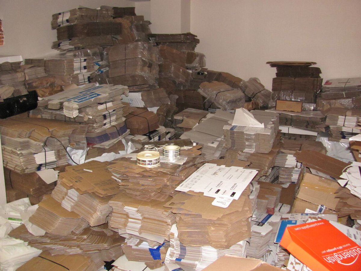 ICCEfightsfakes's tweet photo. ICCE members conducted two successful raids in conjunction with #Turkish #Police Security Department seizing 98,000 pieces of #counterfeit product, #holograms and associated #printerconsumables. https://t.co/Fb4h2vWYrX https://t.co/MOcJkpVmJZ