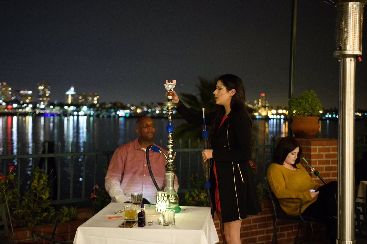 socalhookahs's tweet photo. Private event hosted with our mouth watering hookah and unmatchable views of the Long Beach skyline @reeflongbeach  #hookahcatering #socalhookahs #thereefrestaurant #mobilehookahservice #longbeachskyline #beautifulviews #hookahdose https://t.co/IWOmYzjIEm
