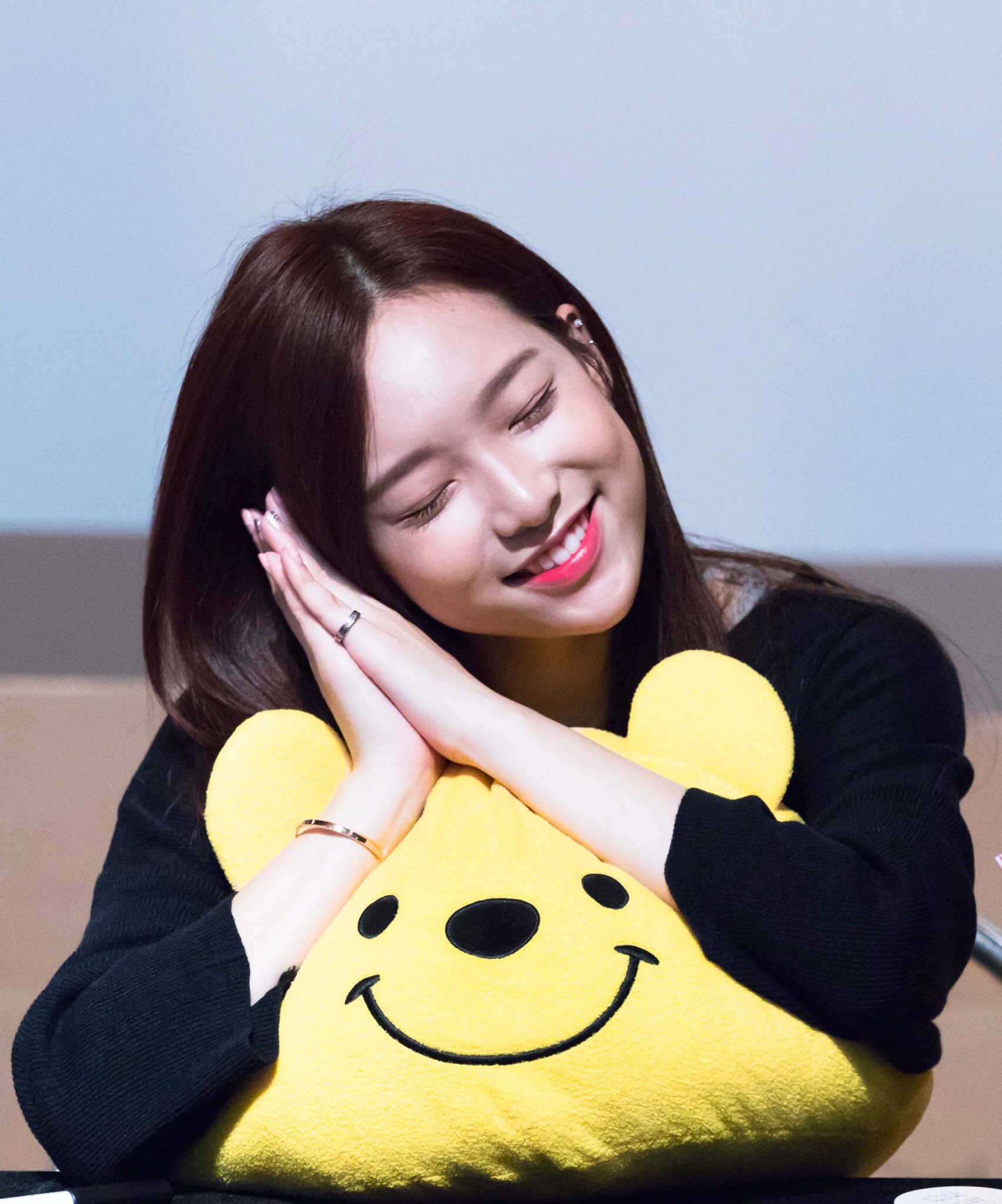 DSmBXfCV4AEA5r_.jpg:orig