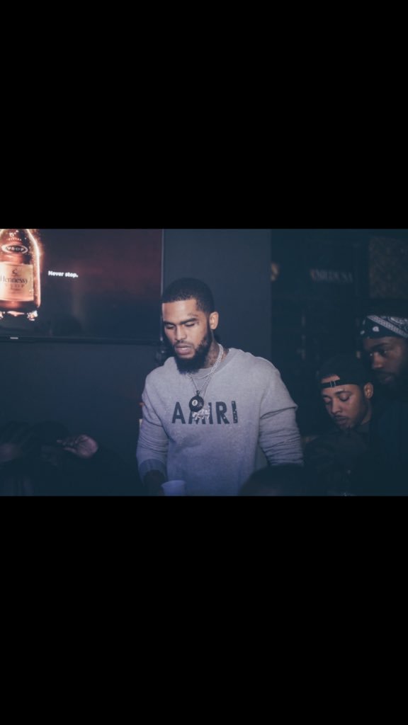 teamDaveEast's tweet photo. Photo by @Brockarazzi  .... s/o 2 @rellBRODIE https://t.co/HXmdEcRZkQ
