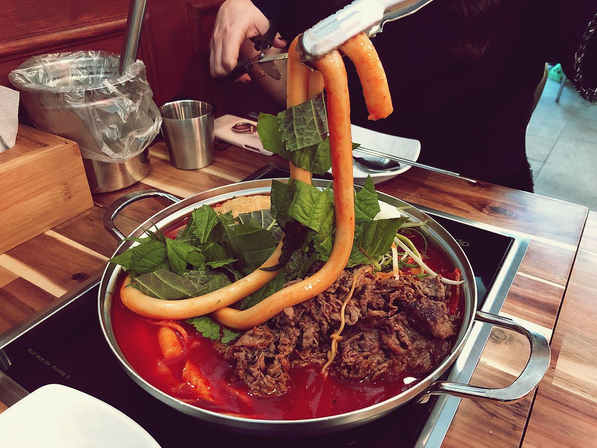 済州観光公社 Twitterissa 済州島 チェジュ島 グルメ 長いトッポギがおしいいお店 チョンニョンダバン チャドルバギトッポギ鍋 とリーズナブルなドリンクが楽しめるトッポギ屋 詳しくはこちら T Co I29ovircc3 チェジュグルメ 済州島 グルメ