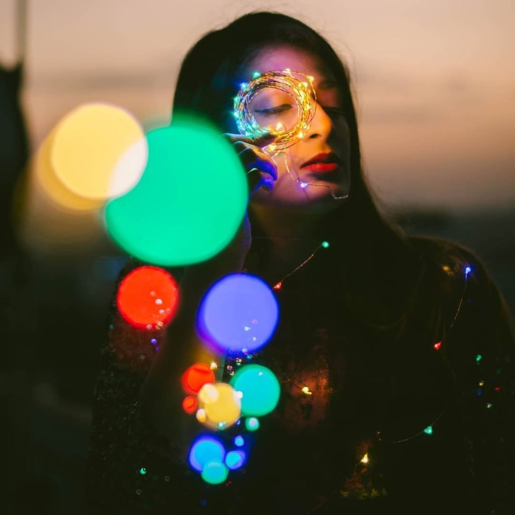 sartorialtweets's tweet photo. With love, light and happiness, let's make 2018 a year to remember! ❤️
📸 @arya_photography_official
.
.
.
.
#sartorialsecrets #fashioneditorial #fashionphotography #womensweardaily #dailystyleinspo #lightphotography #bokehlicious #gramkilla #instasty… https://t.co/Ku05959jUH https://t.co/FAcywClhMF