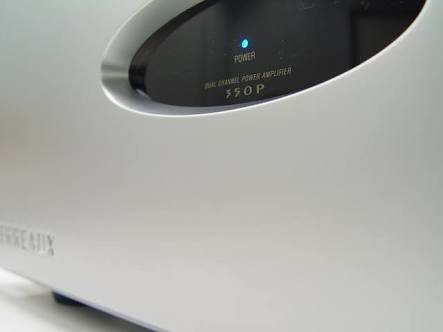 PerreauxAudio's tweet photo. "This amplifier I would put in my Class A list. Along with my Manley Reference amplifiers and Krell FPB700cx"

https://t.co/mpgoqaq7bu https://t.co/37F62Dm25y