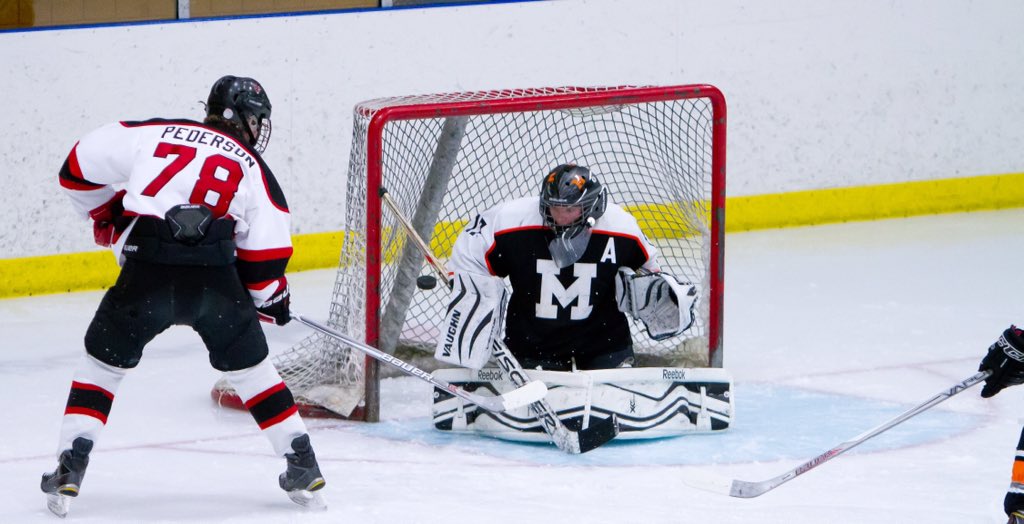 Murray_Hockey1's tweet photo. Tonight, Murray Hockey will honor it's 9 seniors at 9:30 at the Madhouse in Murray.  Come cheer on Ashton, Hale, Wood, Stewy, Mikey and Nate Richins, Hunt, Isaac, and Nate Fetzer in a way only @Sparta_NationUT can.  COME CHEER THESE AWESOME SENIORS ON. https://t.co/9Eda4d3Cb6