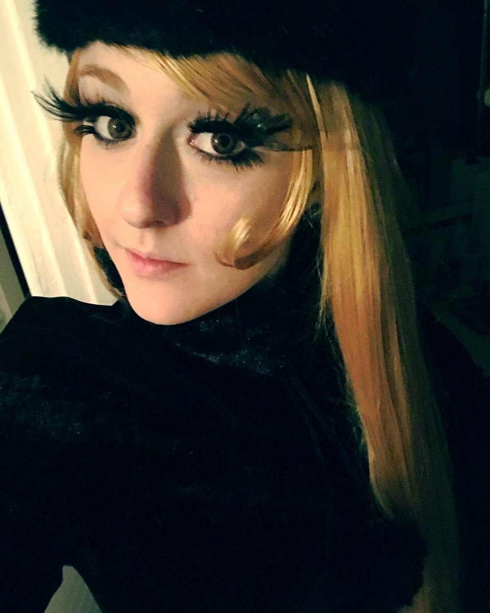 StarForceRebel's tweet photo. Maetel #galaxyexpress999 #cosplay https://t.co/HbNOARmwwq