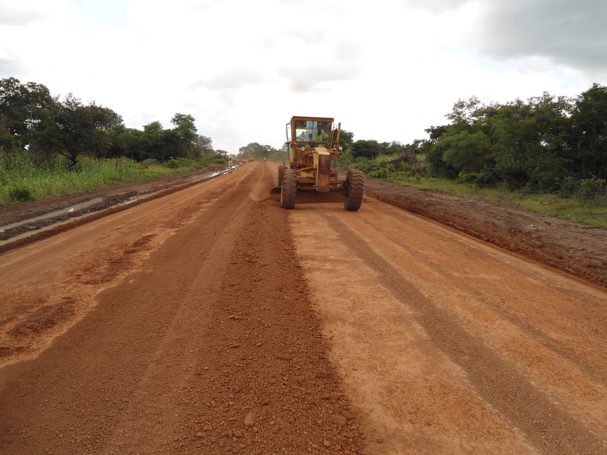 Wfp South Sudan On Twitter Its Backtowork A Grader Works On