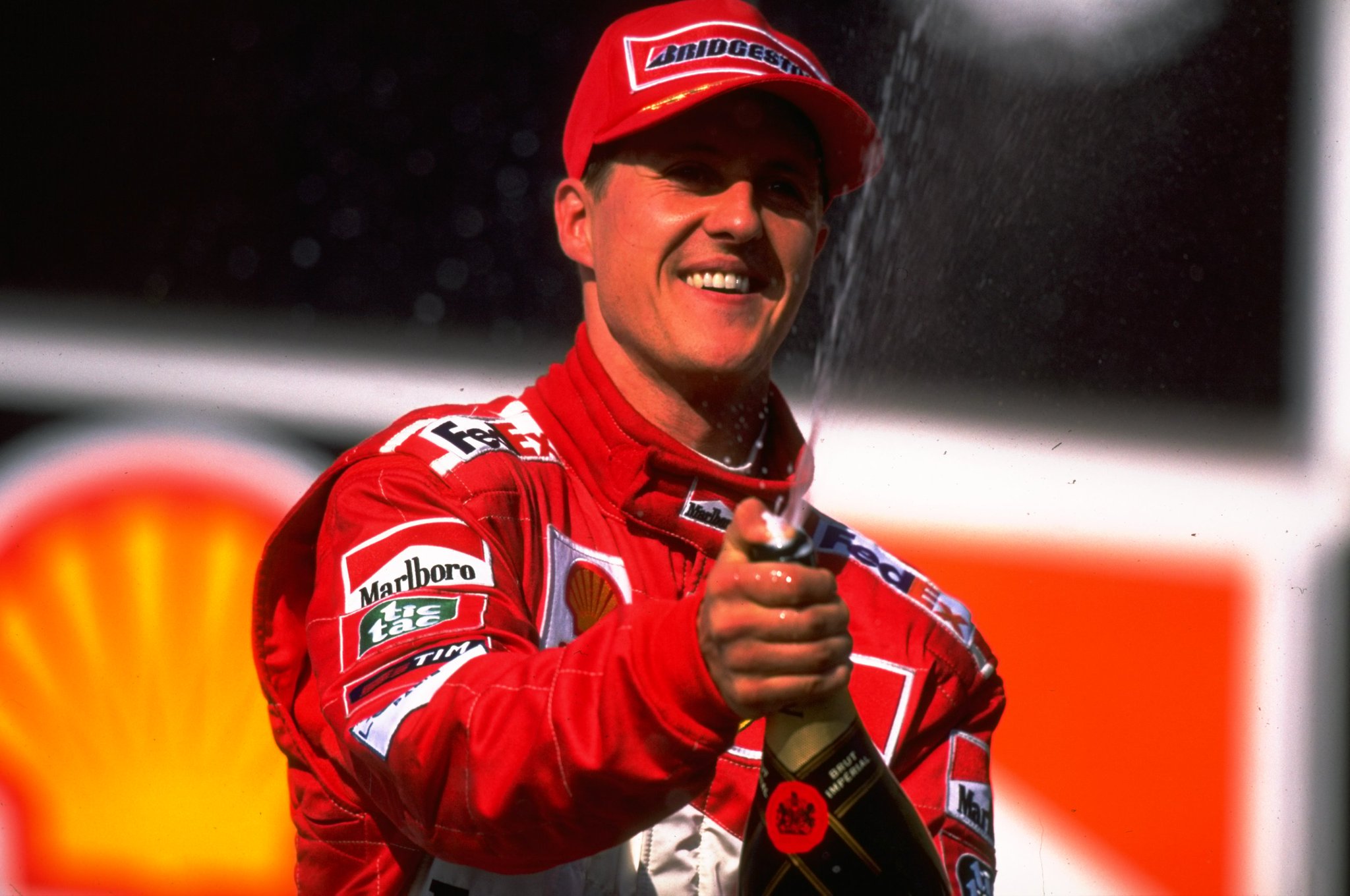 Happy birthday to seven-time world champion Michael Schumacher.

Keep fighting, Michael. 