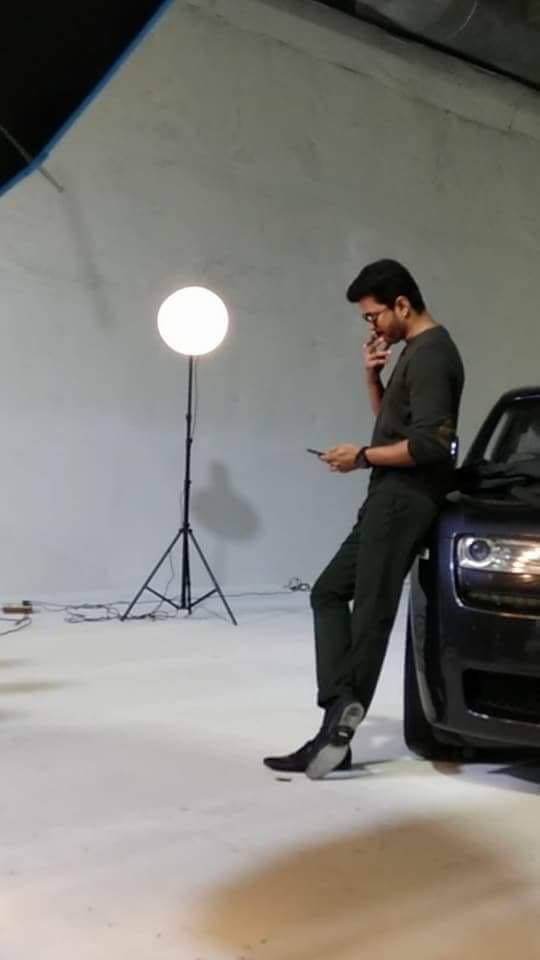 SurendharMK's tweet photo. Forever youthful and charming Thalapathy 👏👏👏Dashing test look of #Vijay from #Thalapathy62.

Everyone is looking for a HAT TRICK. #Vijay - ARM. https://t.co/FXfwcT9KyT