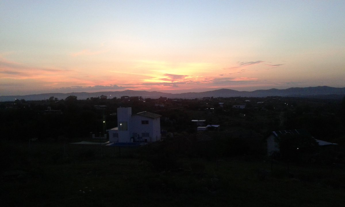 sarcasmosmami's tweet photo. #vacacionescontn amanece en tanti. Somos de bs as. https://t.co/s6uG0oxo8Z