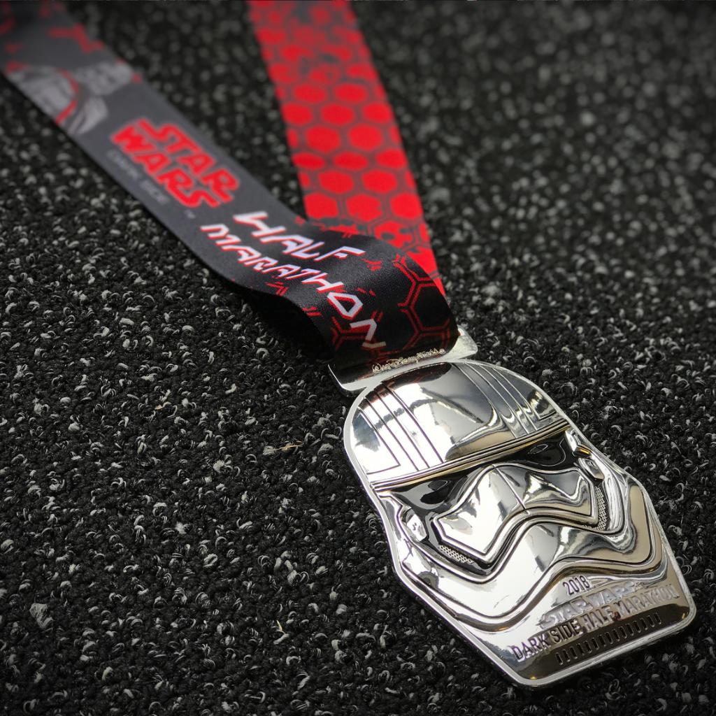 runDisney's tweet image. Whether you’re in a galaxy near or far, far away, join us starting NOW for the first-ever @starwars Virtual Half Marathon! Click to learn details on the all-new #runDisney event: di.sn/6004DJ3ii