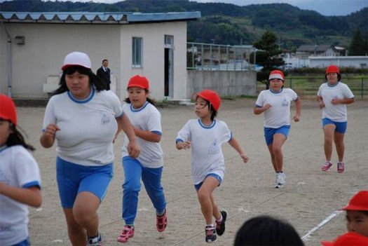 ワタアン ワタアン お楽しみお乳 小学生なのに爆乳の女の子wwwwwwwwwwwどうなるんや将来 Fwf フフフ Www T Co B5uppfhldc