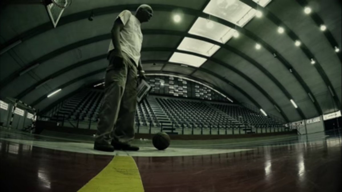 ProfeLuisPena's tweet photo. Se fue "El Buen Amigo Gigante", amigo de todos: Mauricio Johnson.

Toda medición que quiera hacerse del Baloncesto venezolano, pasa por ÉL.

Jugador y FORMADOR PURO de este deporte.

En este día triste, MUCHOS le dicen: ¡Hasta siempre profe, y GRACIAS!

#MauricioJohnson 🏀🇻🇪🥇 https://t.co/qtgAThQXt6
