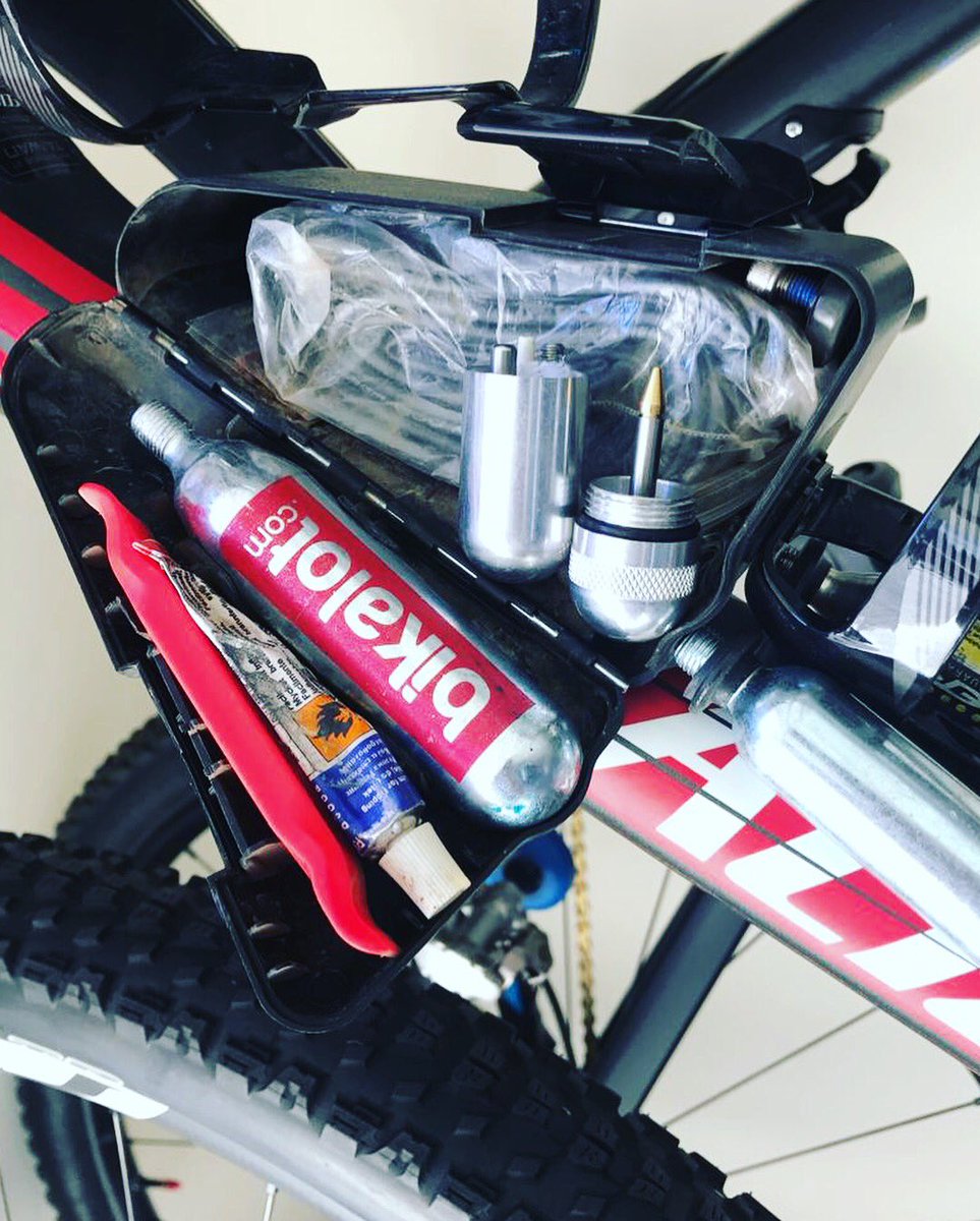 bikalot_com's tweet photo. Do you ride with a @SpecializedZA SWAT box? The @dynaplug Micro Pro fits in neatly along with your other gear. https://t.co/qKddVabq44