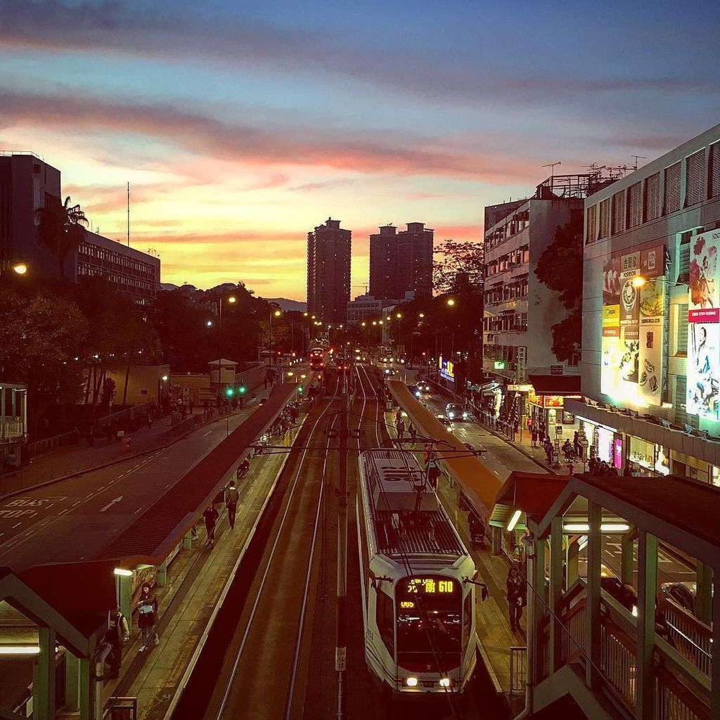 emilio_n's tweet photo. #sunset in #yuenlong 
#hongkong 2018 https://t.co/d4bM6Wjks5 https://t.co/fCmvYj1Ywj