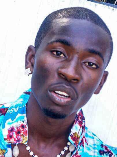 bisa_kdei's tweet image. Something to motivate you. This is me some years back when no one knew my name. Everyone is destined to be great one day, just believe in what you do for you never know when your breakthrough will come