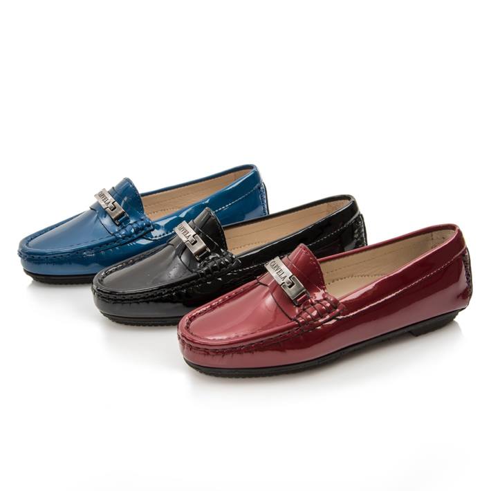 Spitz Shoes Finely Crafted In Italy The Carvela Junior Patent Moccasin Range Is An Example Of Italian Luxury That Can Be Worn By Everyone View The Carvela Junior Range On