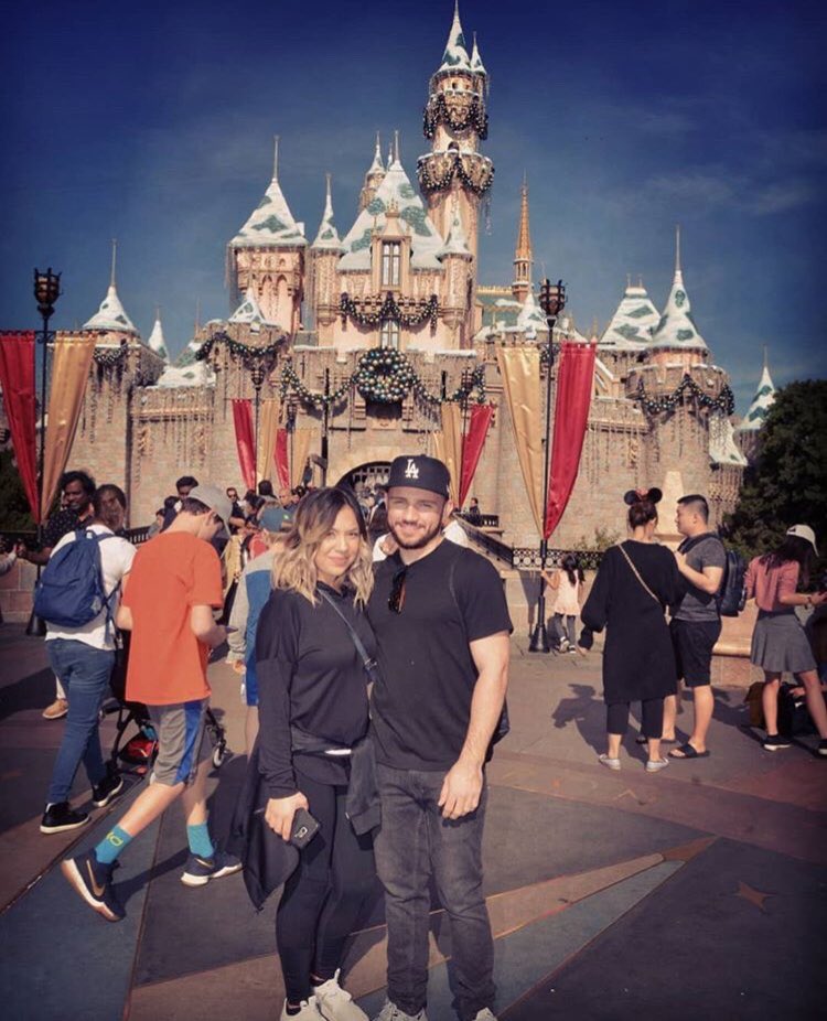 bsaylor24's tweet photo. I still fall for you everyday 💕💜 https://t.co/e128Bg958u