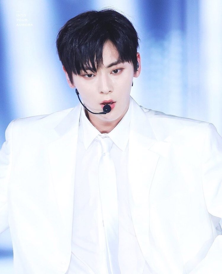 180103 pledisnuest instagram update 
instagram.com/p/Bde88_hAVOy/
#NUEST #황민현