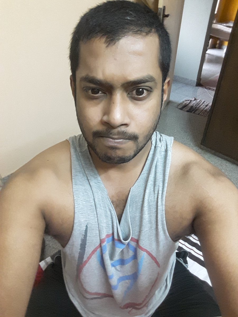 dkrishna1208's tweet photo. Me trying to think hard about my #NewYearsResolutions... #ThursdayThoughts #2018goals #gymresolutionsarecoming #fitnessgoals #notreally #ReadMore #ReadMoreBooks #travelman #thatsall #stoppingthisnow https://t.co/VGkDlftYnO