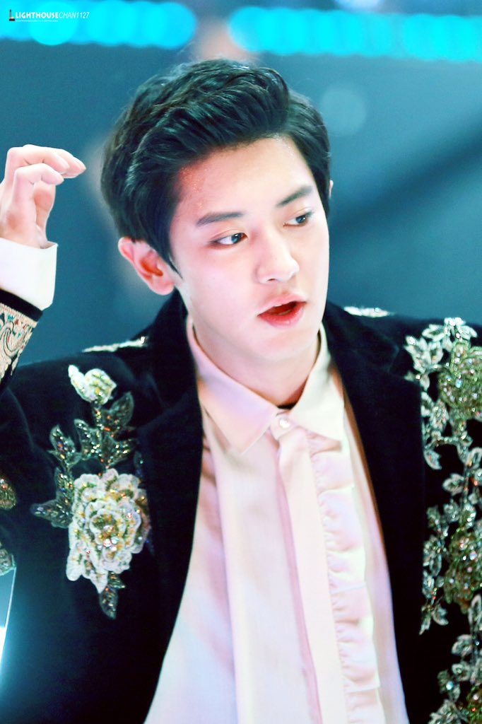 LighthouseChan's tweet photo. 171231 MBC 가요대제전 #CHANYEOL #찬열 
You always have my heart. https://t.co/wn4yrPc4oO