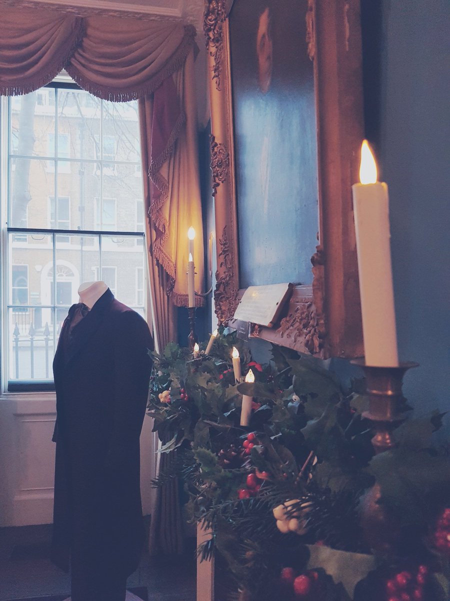 DickensMuseum's tweet image. #PostChristmasBlues? Missing the festive season? Fear not @DickensMuseum is still decorated for another 4 days! Pop down to see us and Dickens's home in all it's #Christmas glory one last time!