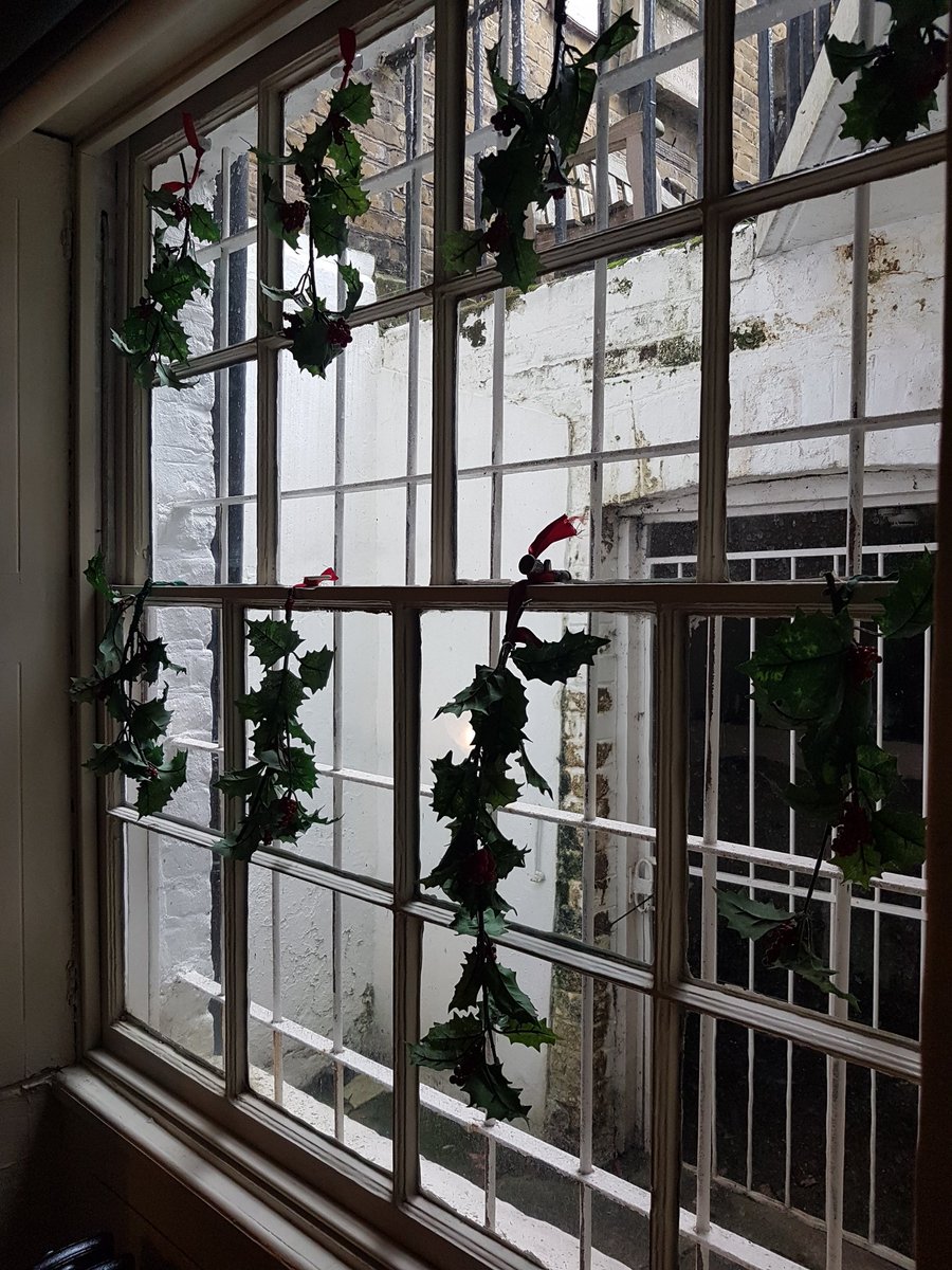 DickensMuseum's tweet image. #PostChristmasBlues? Missing the festive season? Fear not @DickensMuseum is still decorated for another 4 days! Pop down to see us and Dickens's home in all it's #Christmas glory one last time!