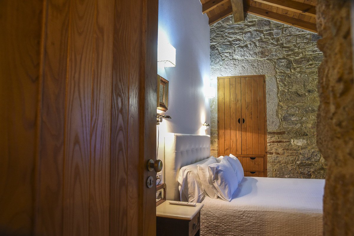 do_artesanato's tweet photo. Hemos reformado varias de nuestras habitaciones con el objetivo de hacerlas lo más confortables posible. 
¡Esperamos que os gusten! 🙂
https://t.co/mnFpuPBA1a https://t.co/wHdcjIDtcB