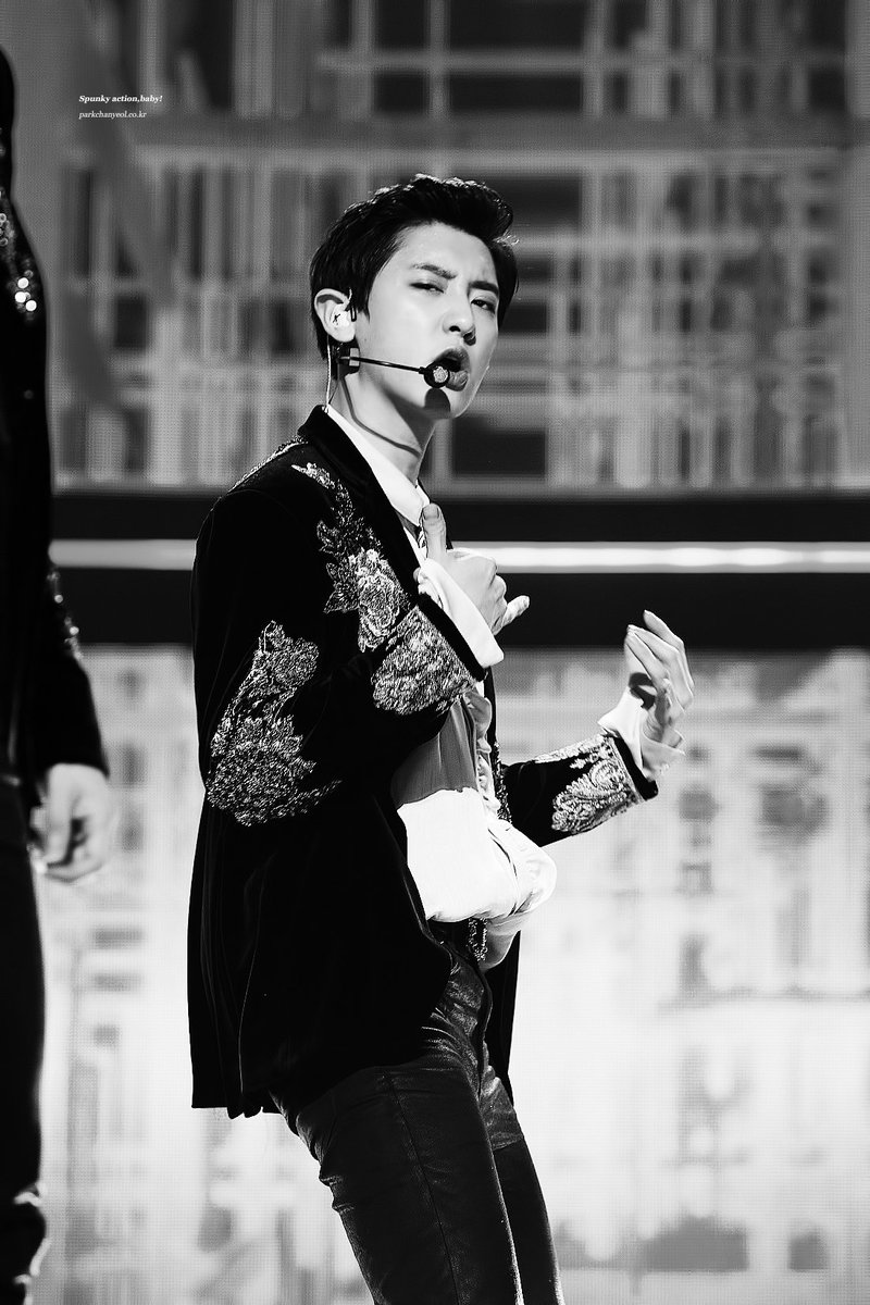 chanyeolit's tweet photo. 171231 #찬열 #엑소 #CHANYEOL #EXO 찬열 UPDATE https://t.co/tYDJ6EFQXz https://t.co/HJWU57fsXg